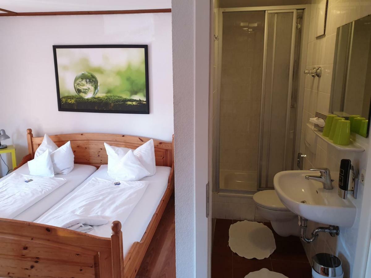Doppelzimmer mit eigenem Bad